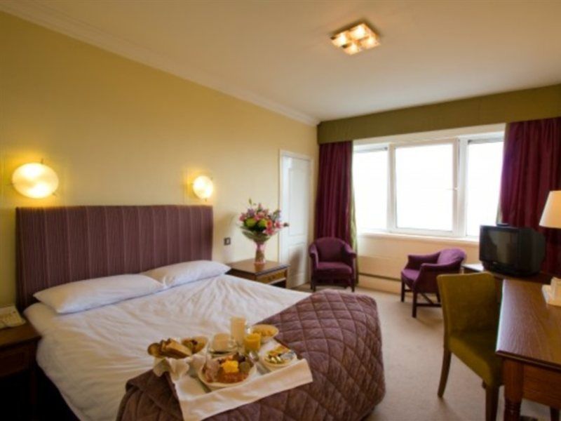 Maldron Hotel Merrion Road 더블린 외부 사진