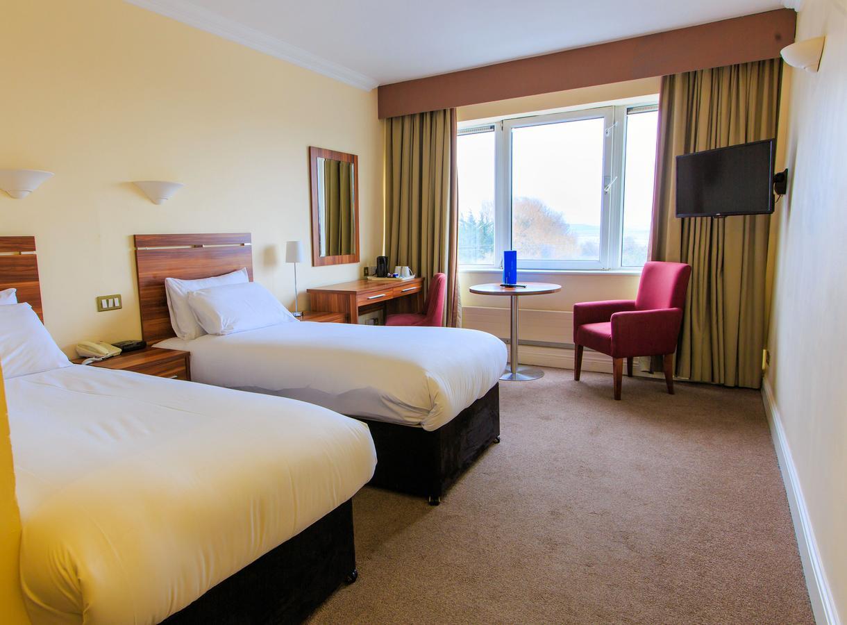 Maldron Hotel Merrion Road 더블린 외부 사진